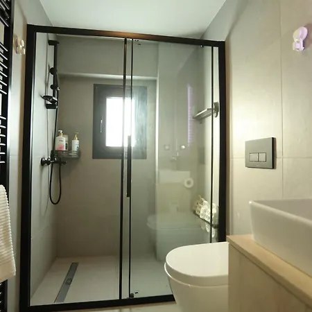 Blossom House-at The Foot Of The Acroplis And Parking Available Apartment Athens