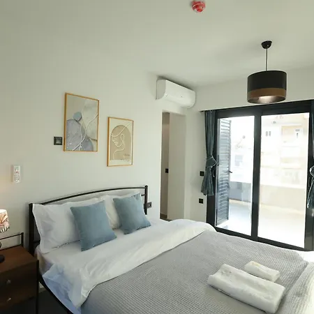 Blossom House-at The Foot Of The Acroplis And Parking Available Athens